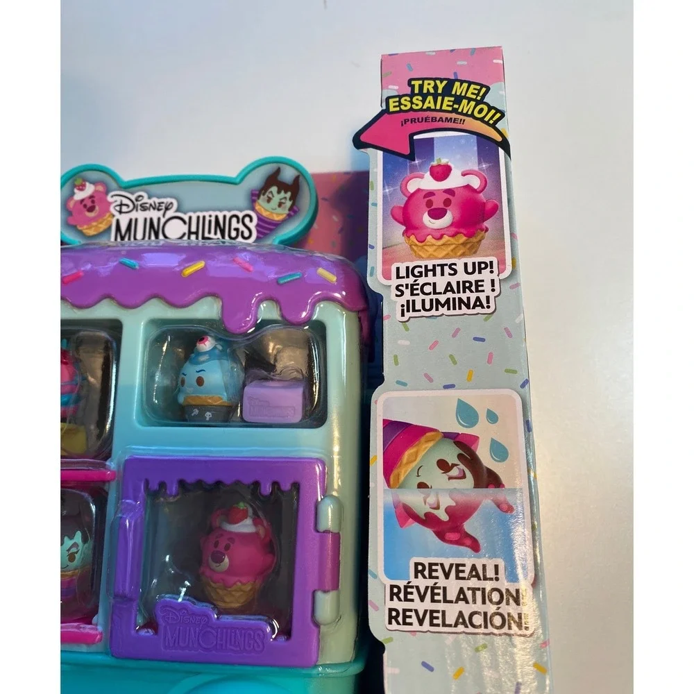 Disney Munchlings‎ Ice Cream Cart Playset 5 Exclusive Figures Lights Up Scented